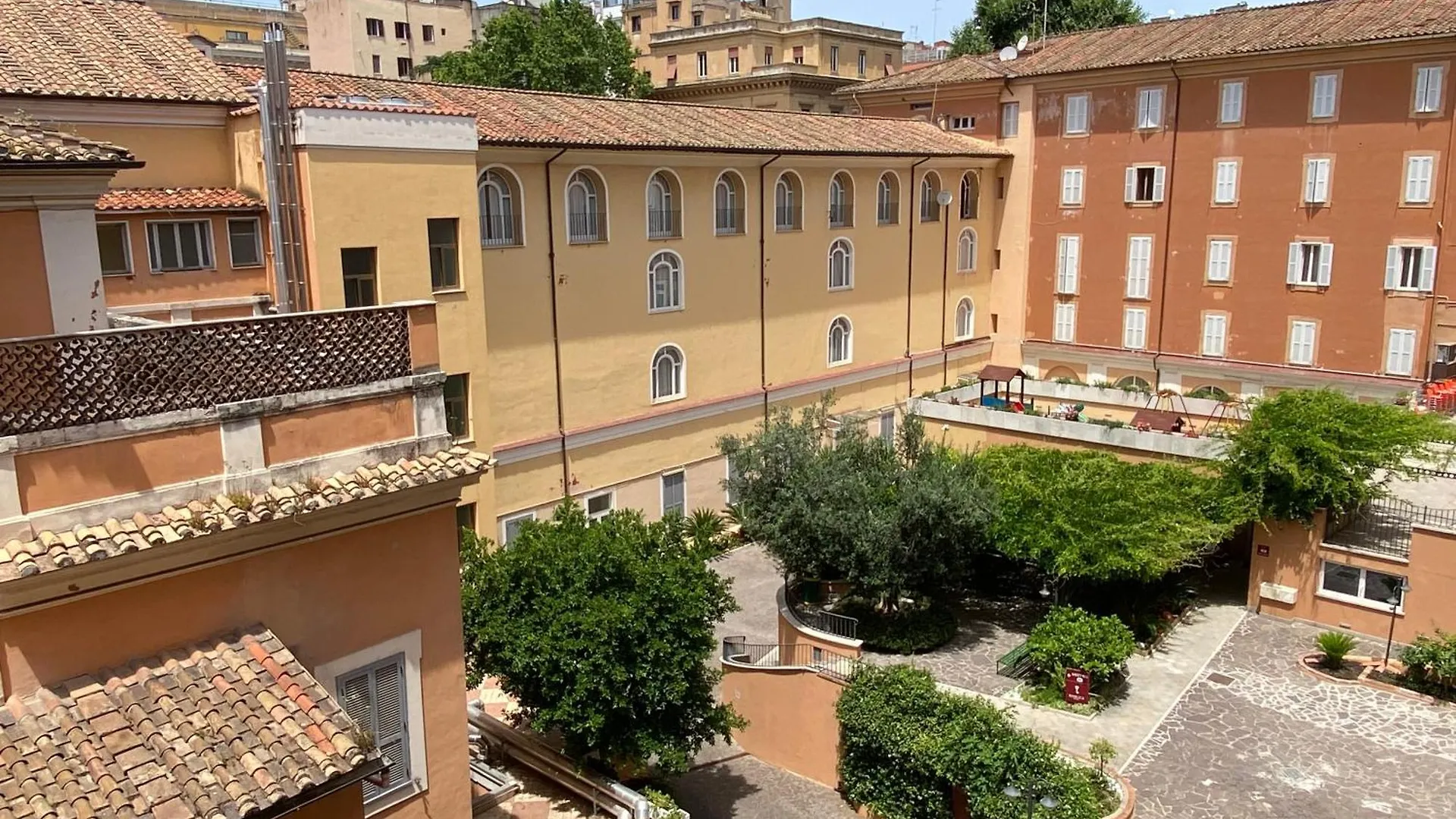 Basilica Hotel روما