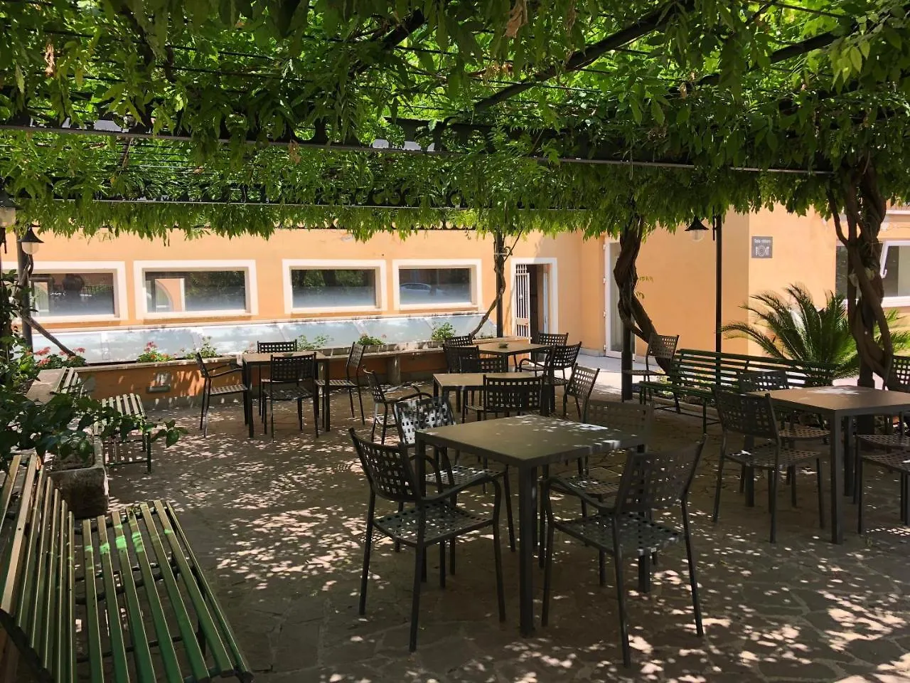 Basilica Hotel روما