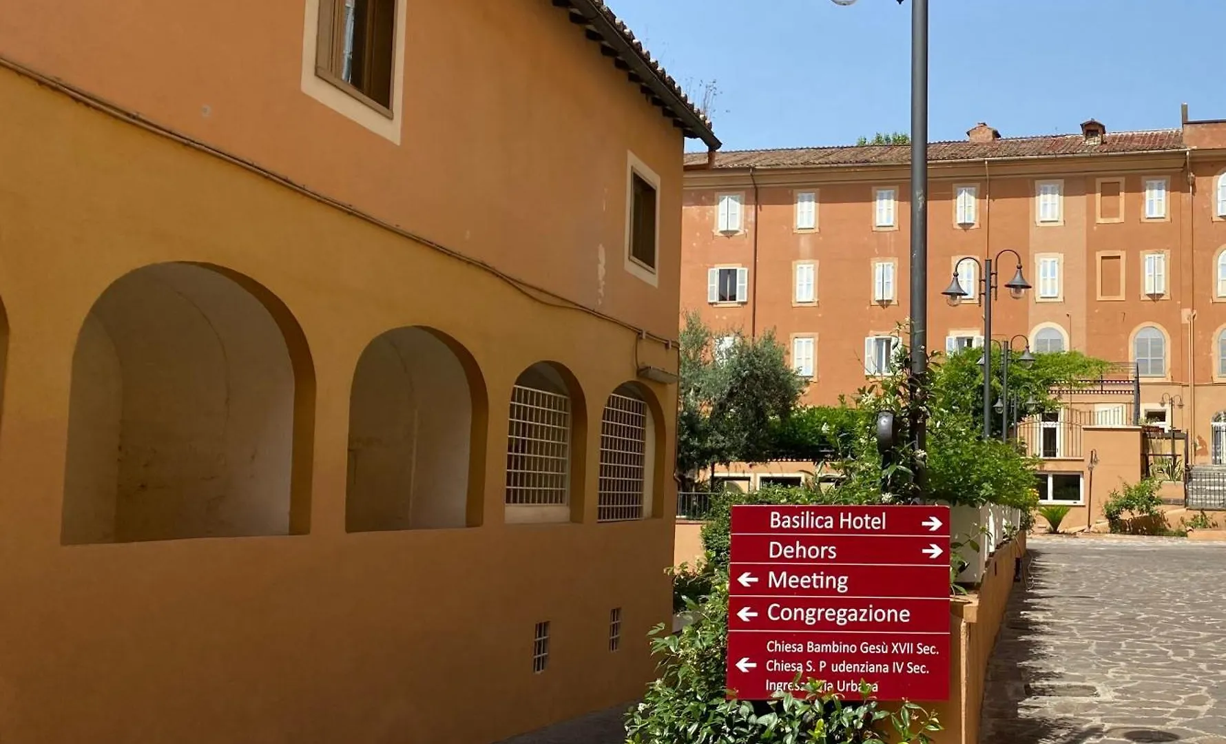 Basilica Hotel روما