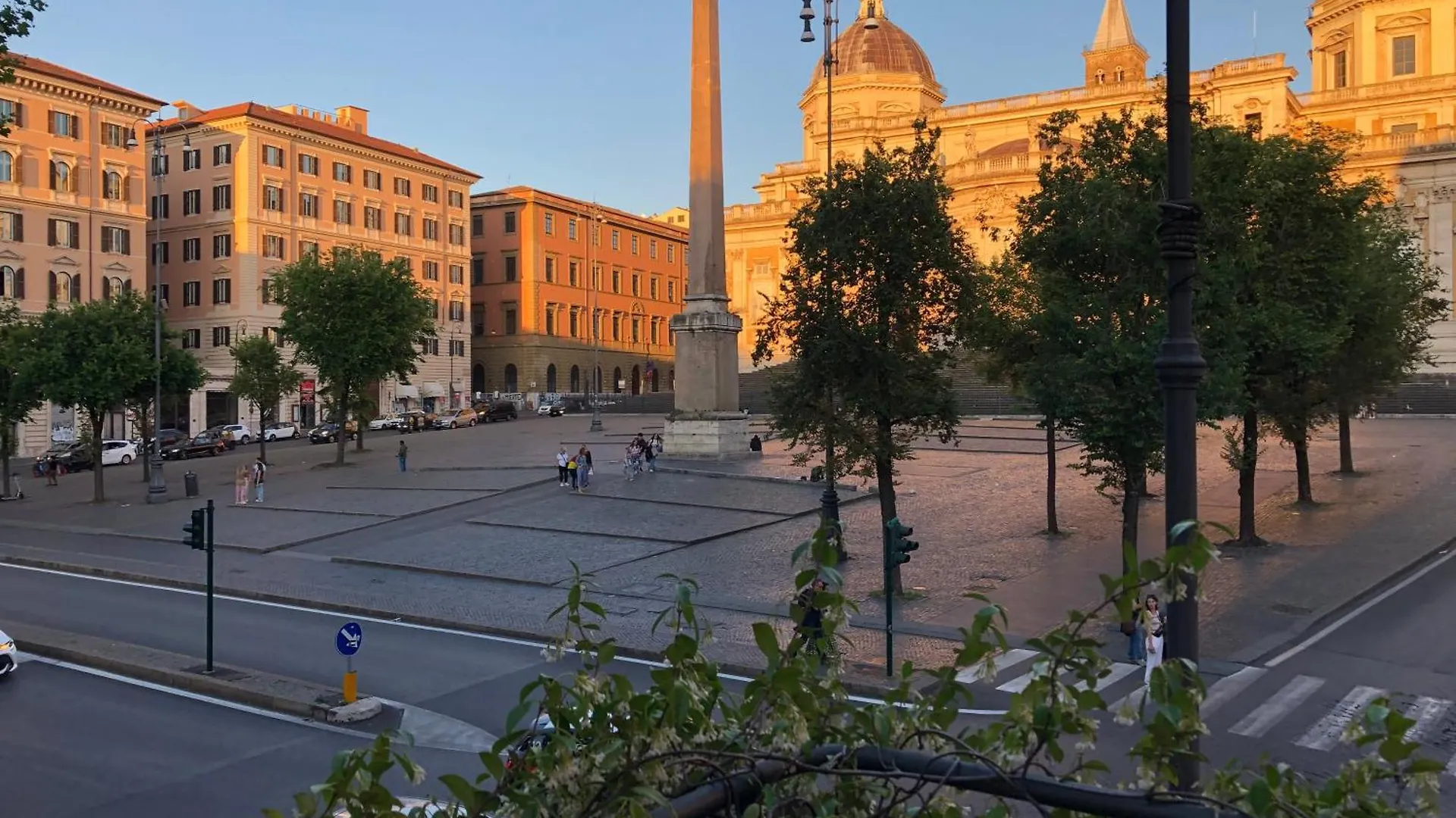 Basilica Hotel Roma 3*,